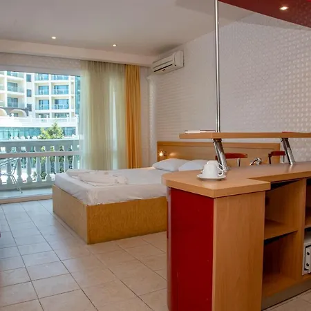 Private Studio At Central Sunny Beach With Balcony Apartment *
